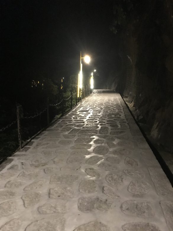 Night walk at huashan mountain