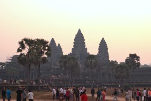 Angkor Wat sunrise tourists 